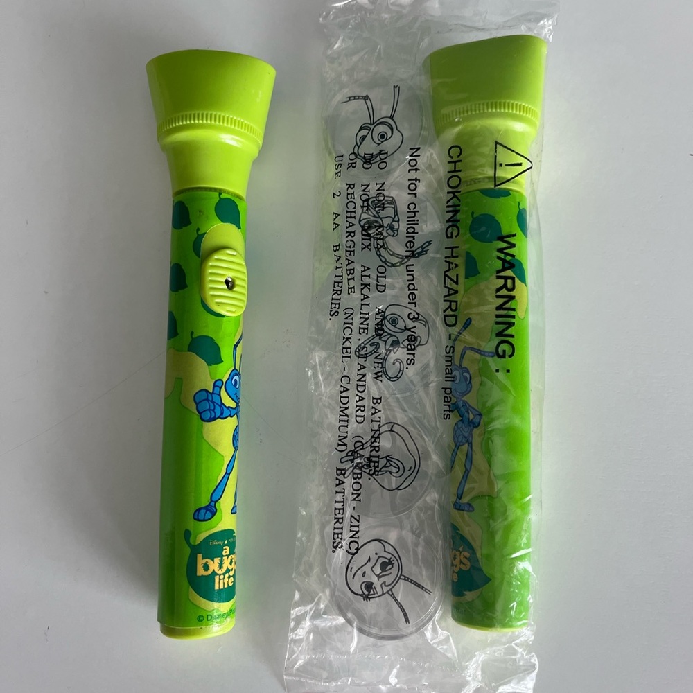 Vintage 1999 General Mills Disney A Bug’s Life Cereal Promo Flashlight x2